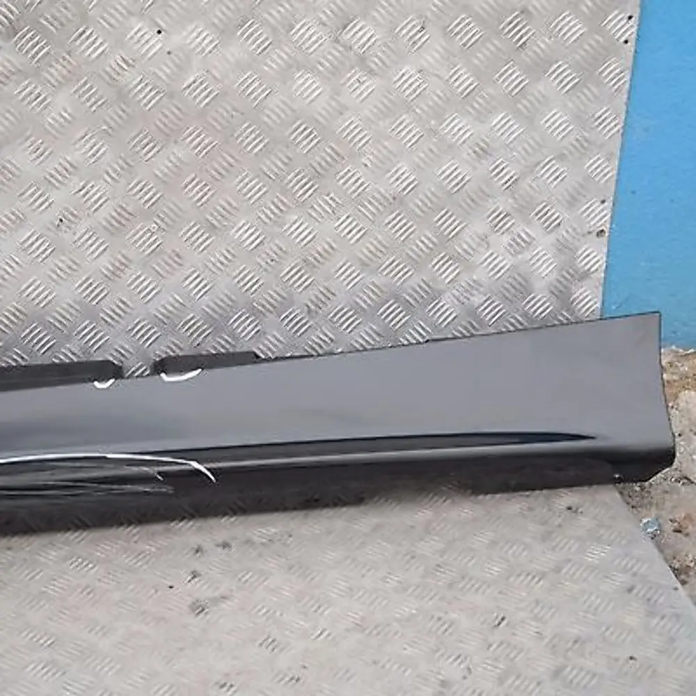 BMW 1 E87 Bas de Porte Couverture Seuil a Gauche Noir Saphir Metallise