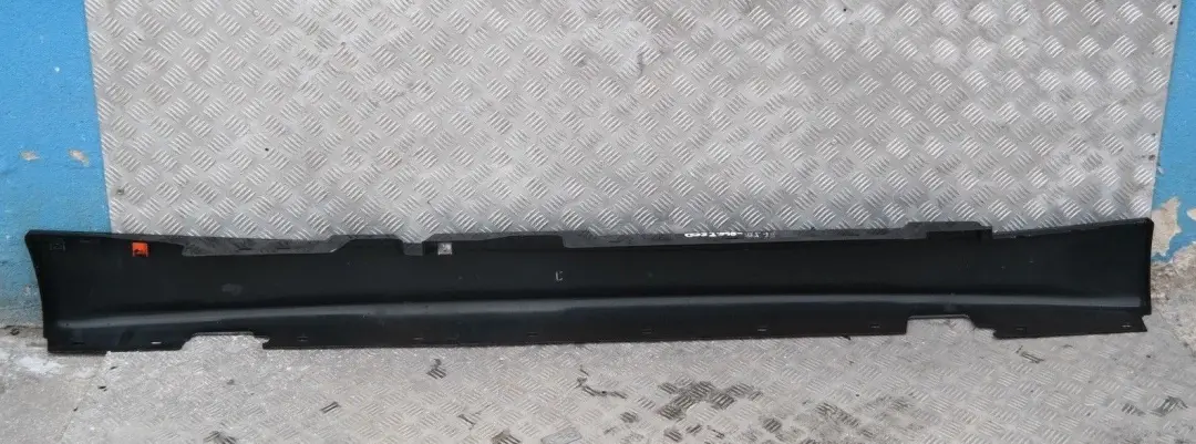 BMW E87 Sill tira lateral falda izquierda Negro Zafiro Metálico - 475