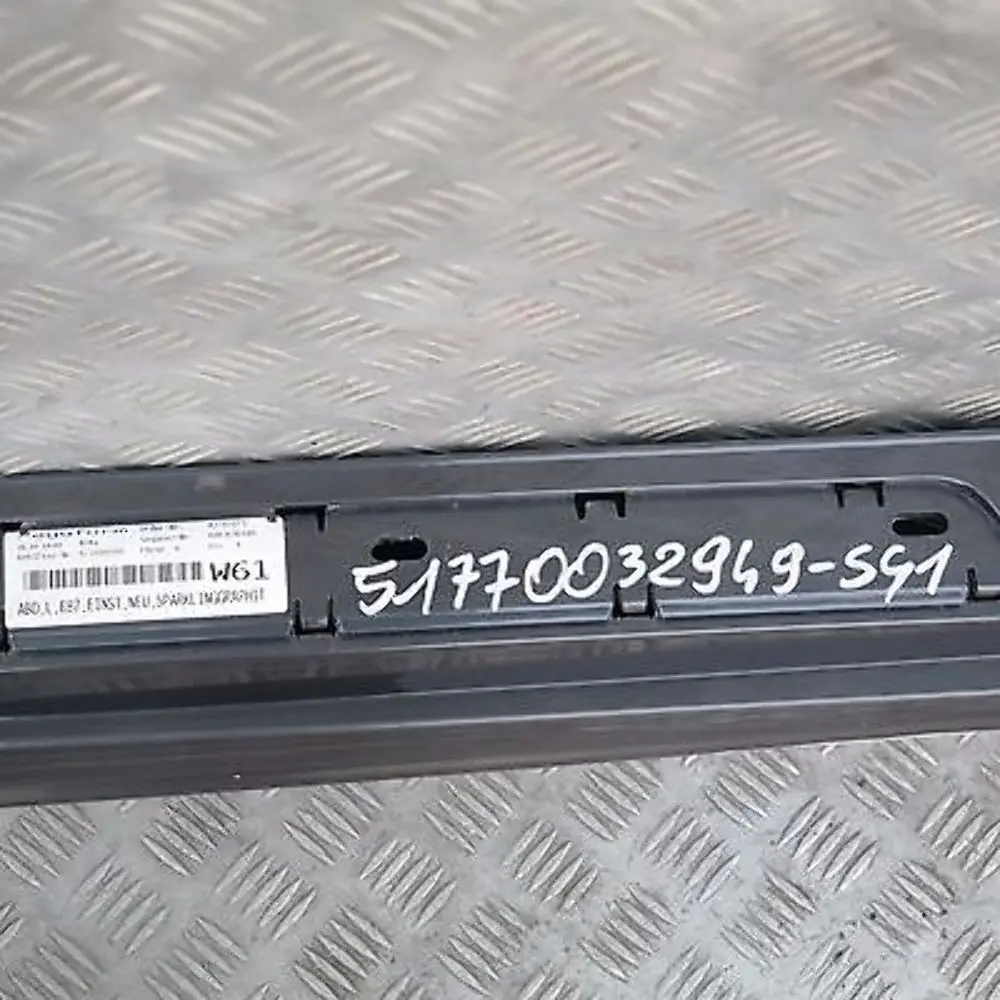 BMW E87 Sill Strip Faldón Lateral Izquierdo Sparkling Graphite Metallic A22