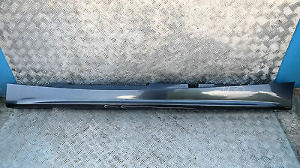 BMW E87 Bas de Porte Couverture Seuil a Gauche Mousseux Graphite Metalique