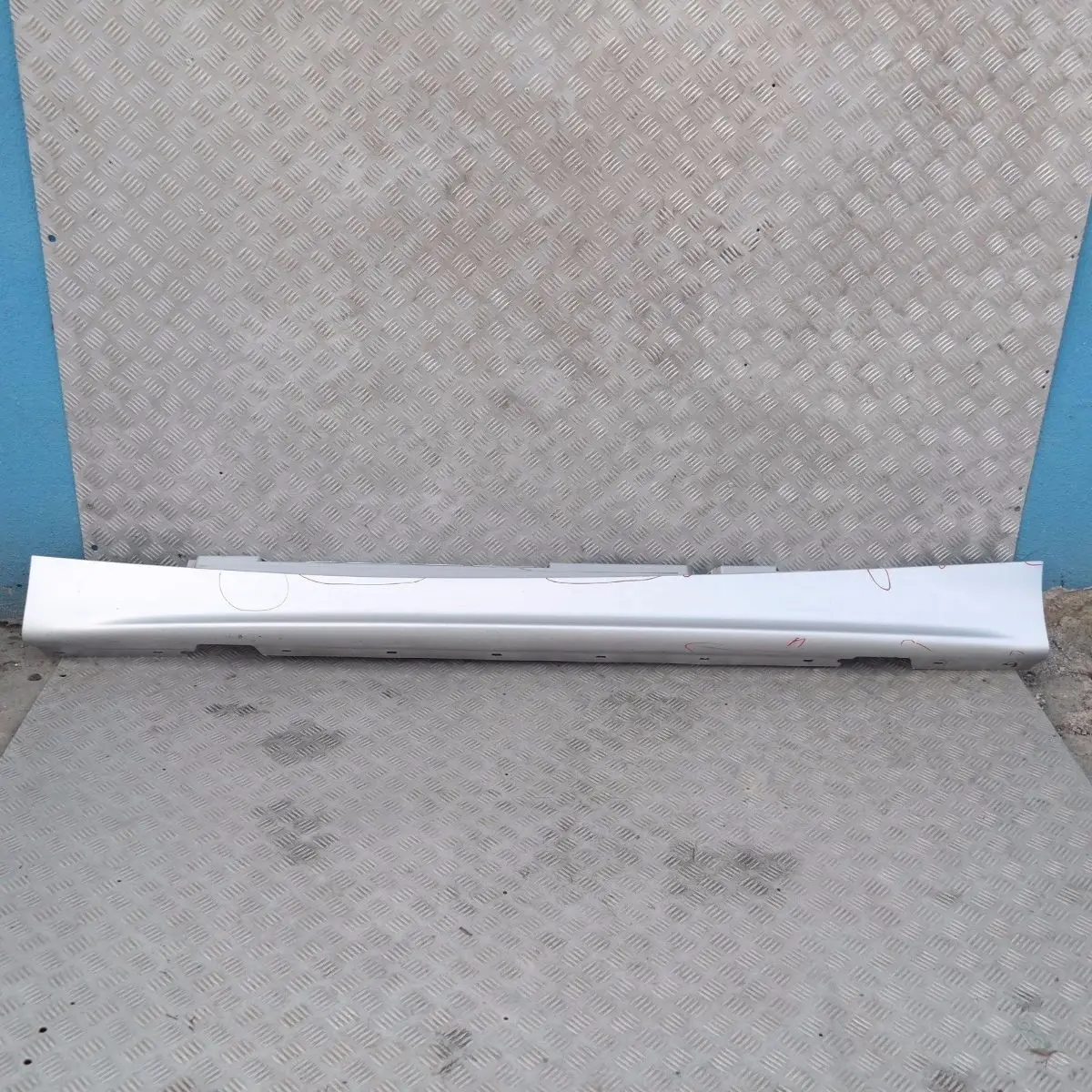BMW E87 Sill Strip Side Skirt Left N/S Titansilber Metallic - 354