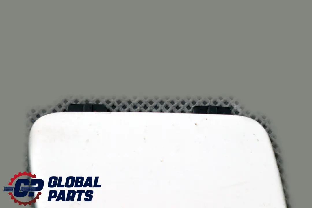 BMW 1 Series E82 Front Bumper Flap Towing Eye Alpinweiss Alpine White 7178709