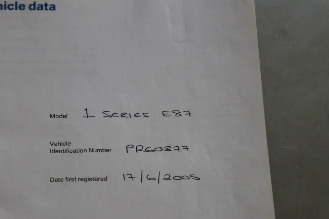 BMW 1 Series 2 E87 Service Booklet Owner's Handbook CD Player Instructions