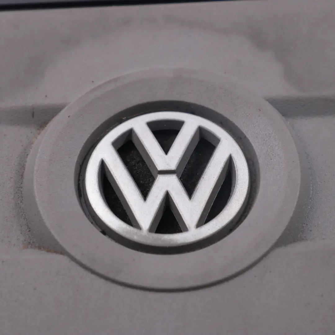 VW Golf MK 5 6 Passat  2.0 TDI Pokrywy Silnika 