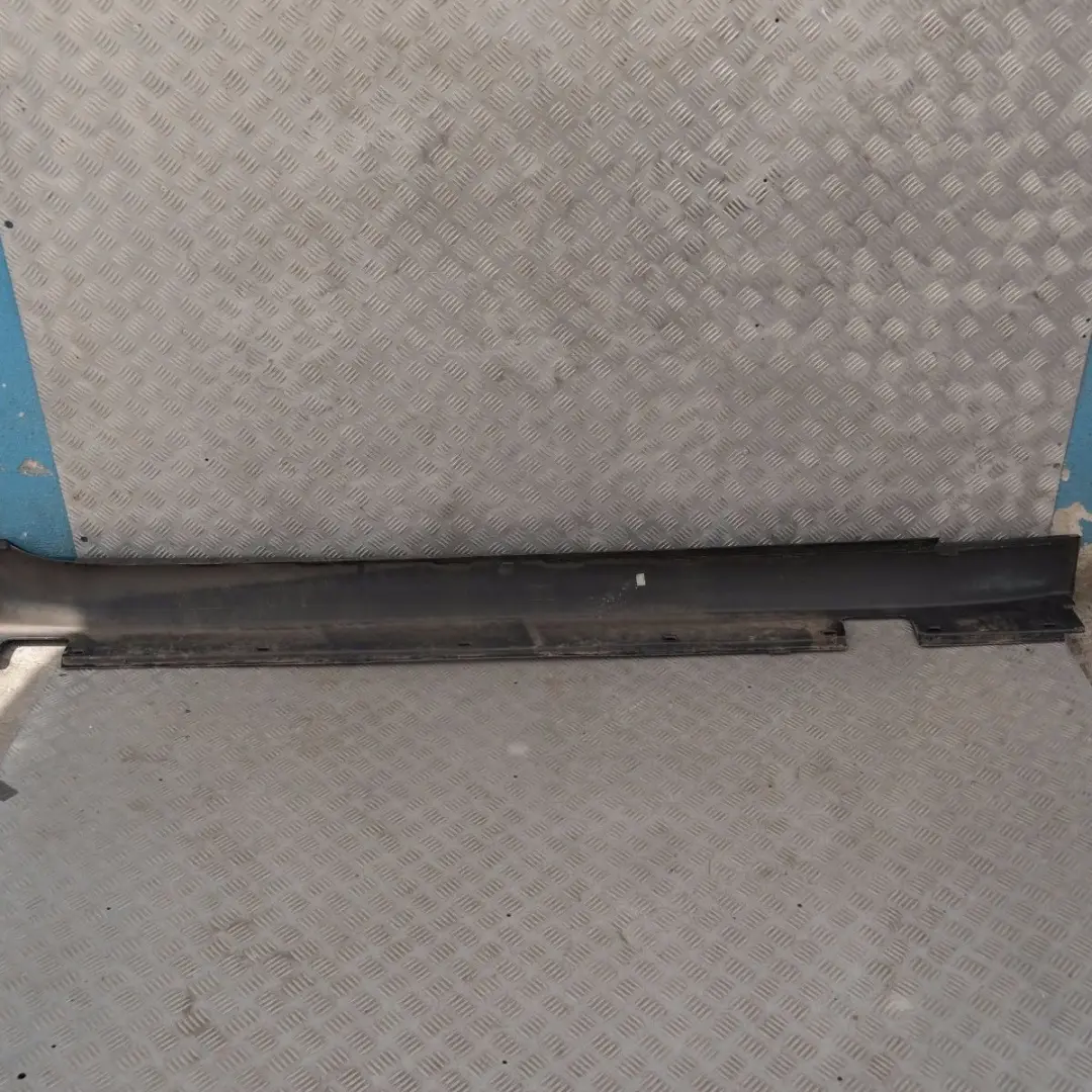 BMW 5 E60N E61N LCI Bas de Porte Couverture Seuil a Gauche Noir 2