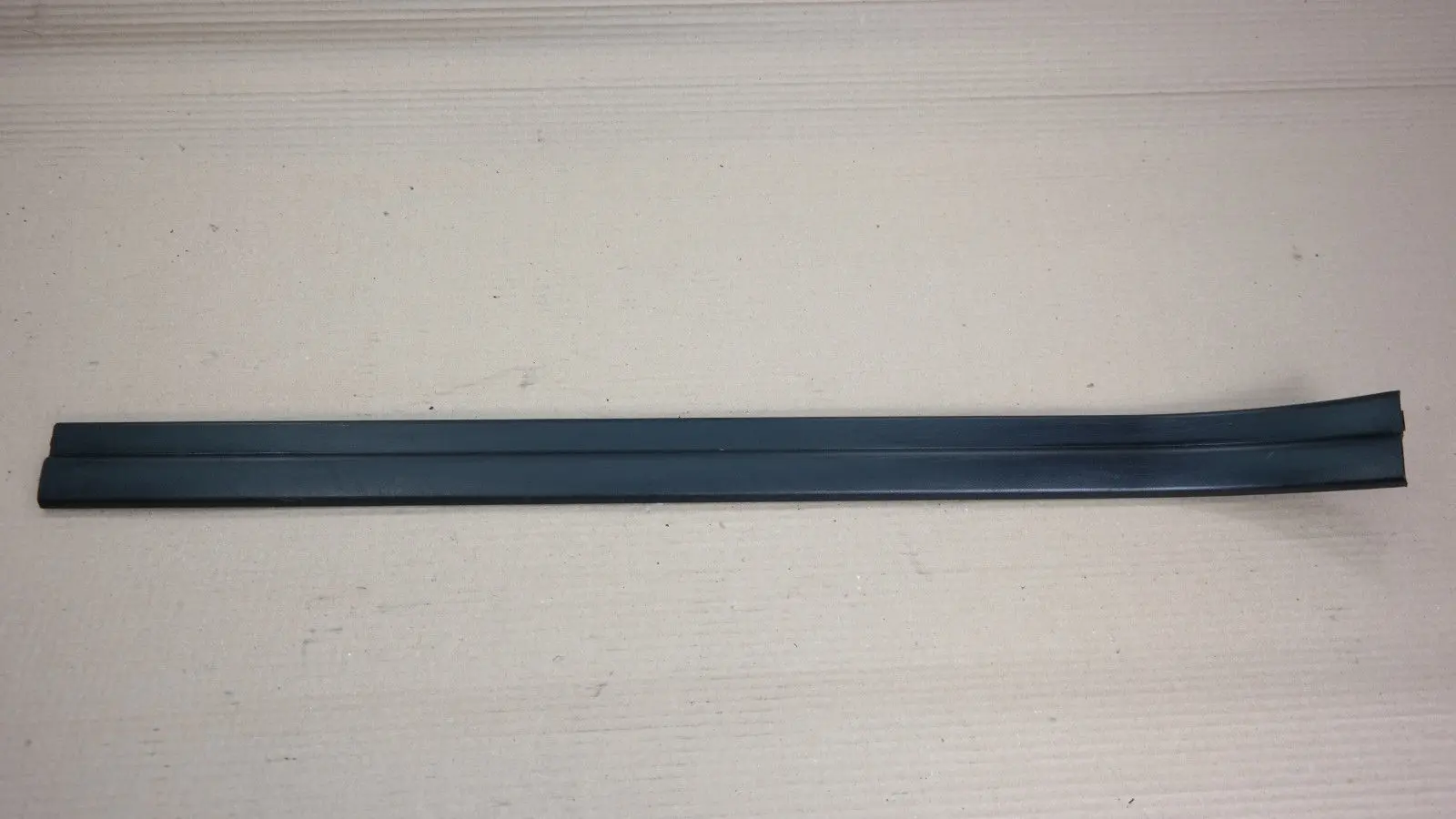 BMW X5 Series E53 Front Left Entrance Cover Kick Trim Black 8402107