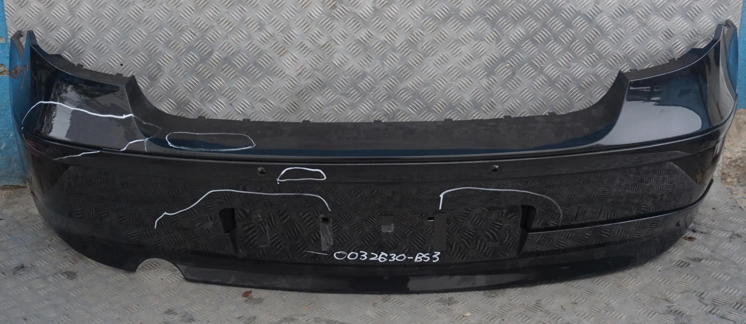 BMW 1 Series E87 Rear Bumper Trim Panel PDC Black Sapphire Metallic - 475