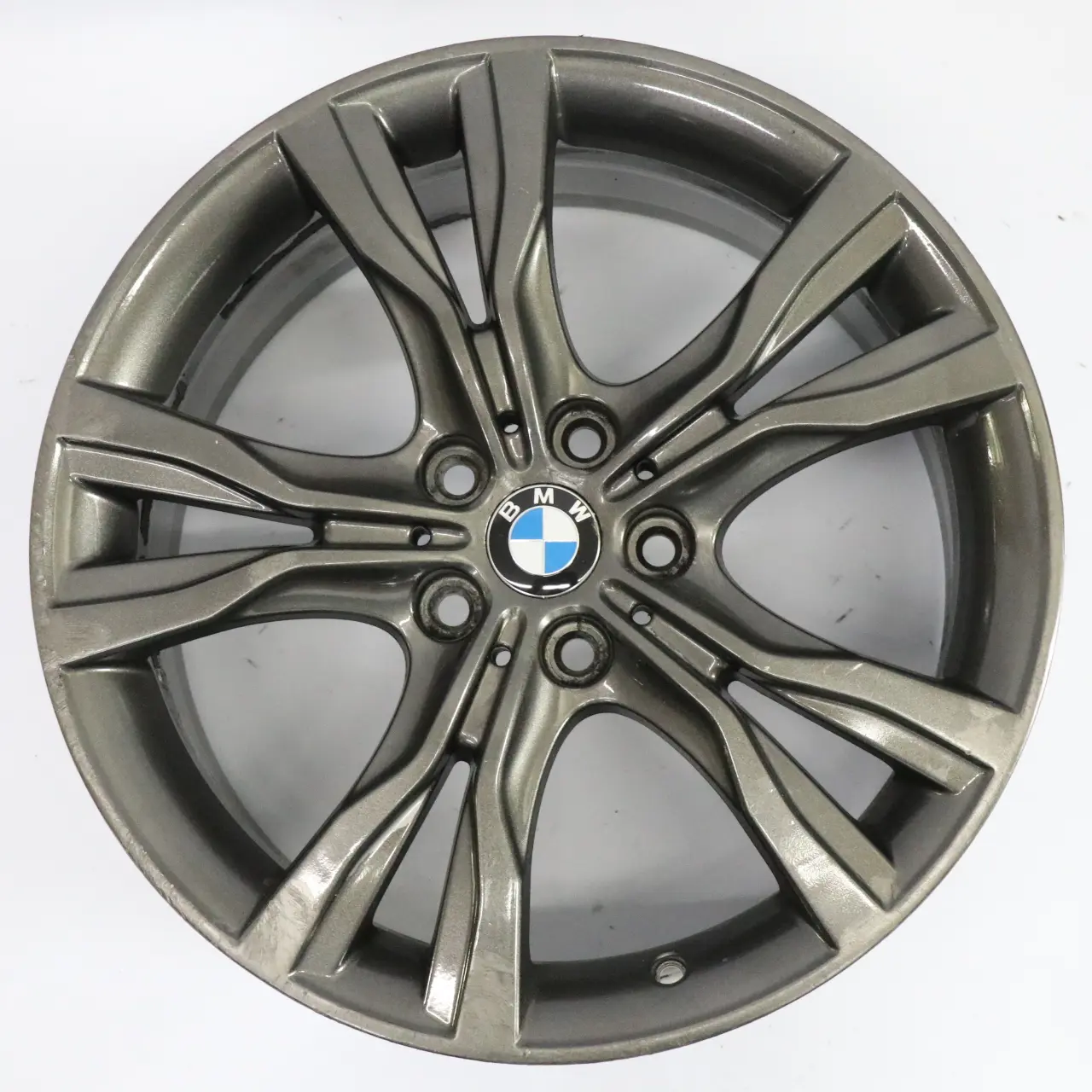 BMW F45 F46 Gris Férrico Llanta de aleación de 18 "Y Spoke 484 ET:57 8J 6855093