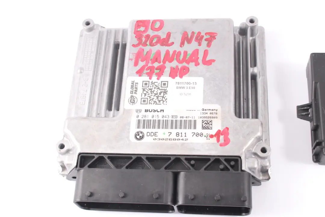 BMW E90 E91 320d N47 Komputer Sterownik silnika ECU DDE 7811700 CAS3 Klucz