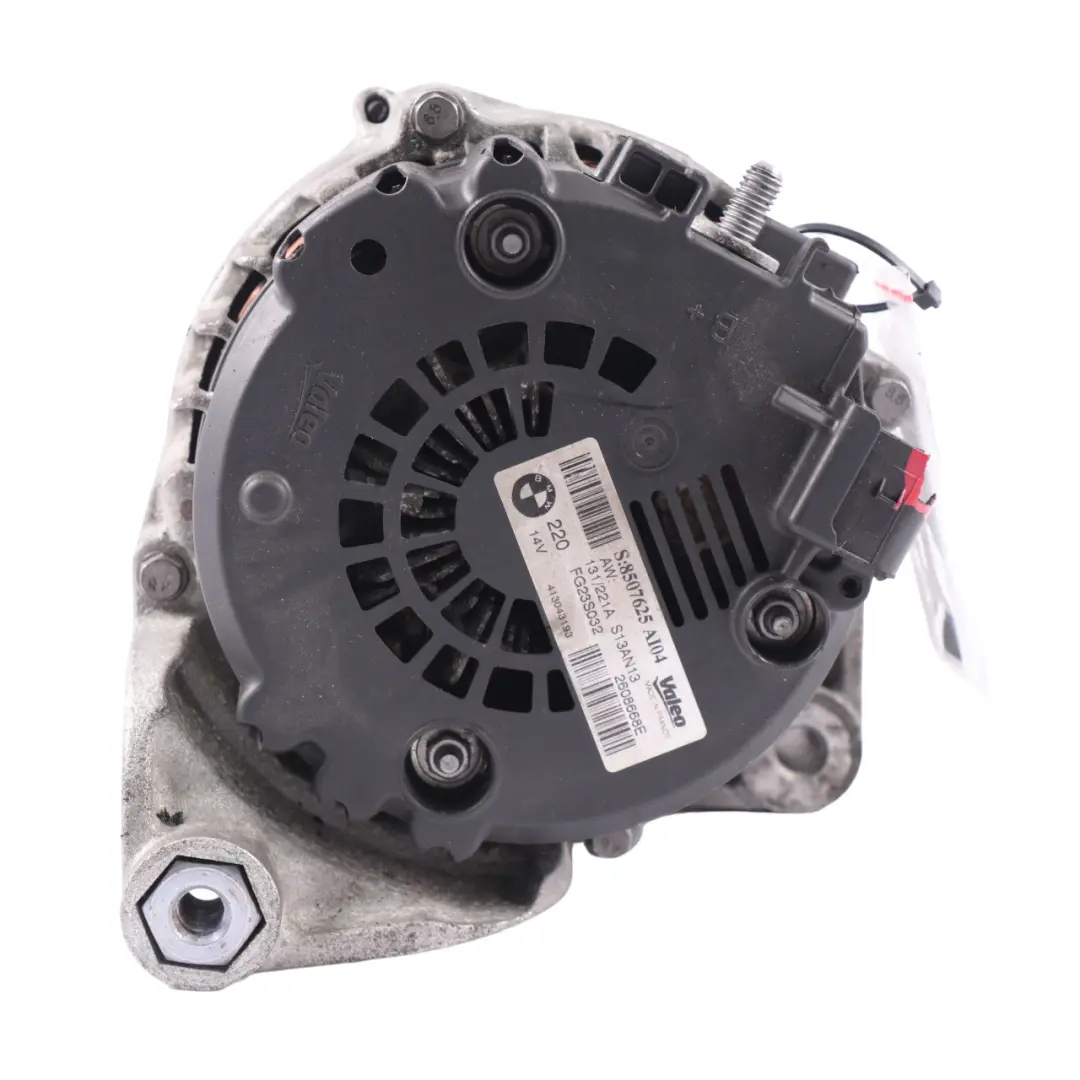 BMW F07 F10 F11 N47N Diesel Alternator 220A Valeo 8507625