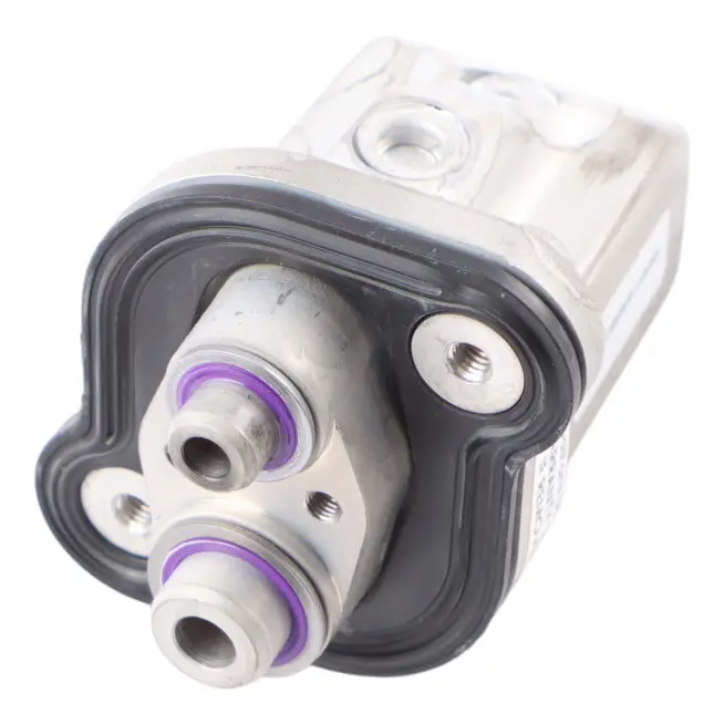 BMW X5 F15 N20 Radiator Connection Line High Voltage Battery 8616813