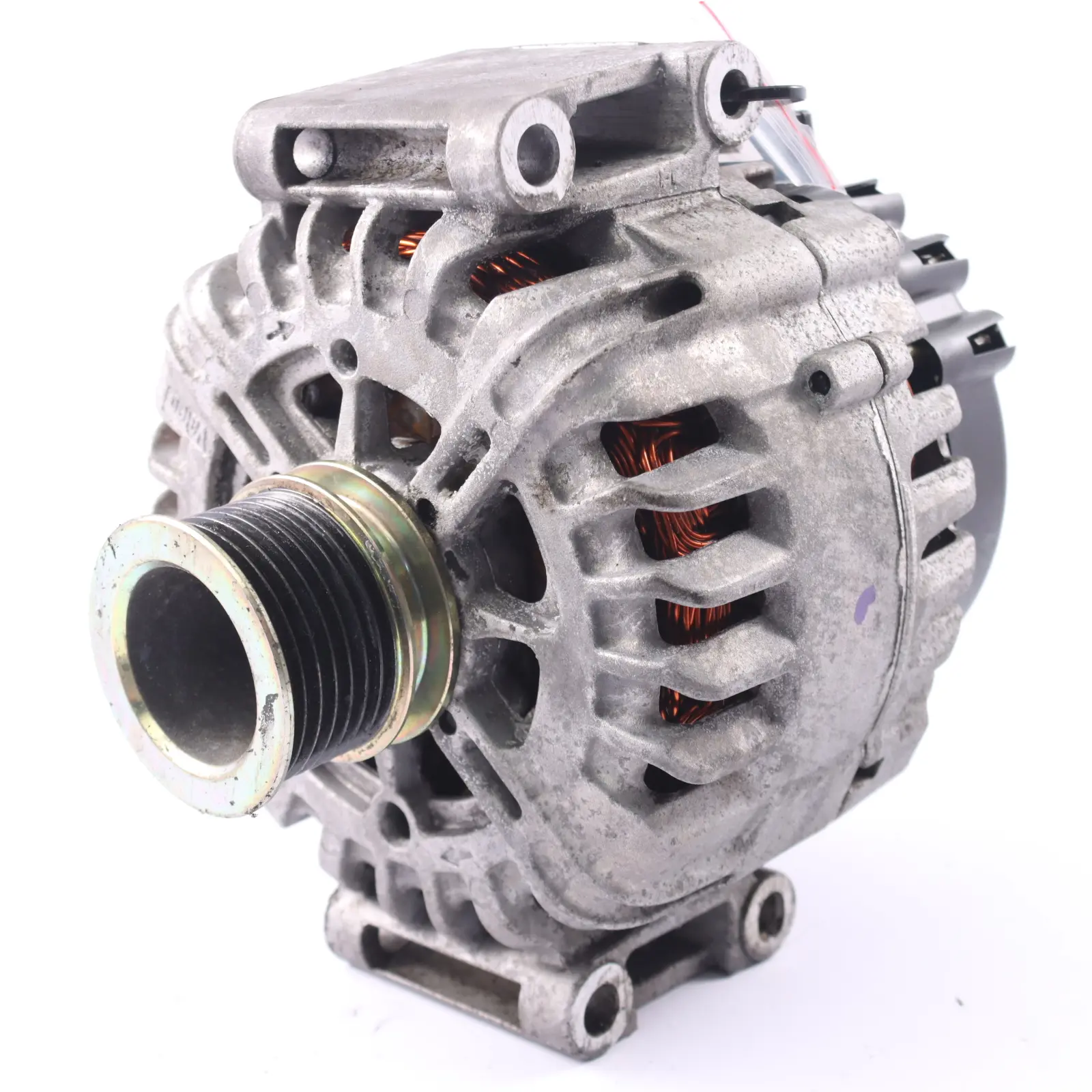 Alternator Mercedes W212 Engine Generator 220A Valeo A0009063522