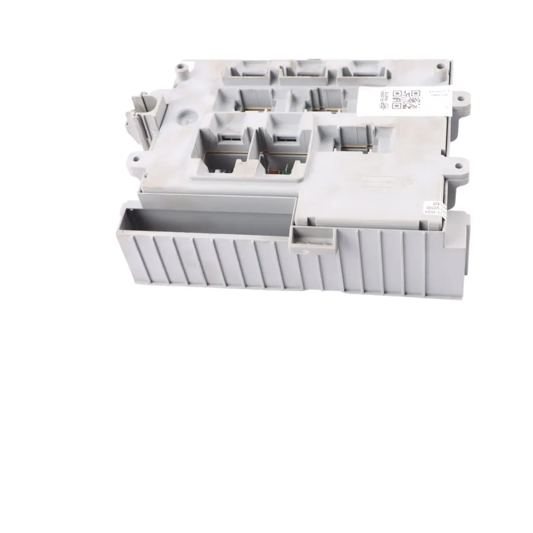 BMW E87 E90 E91 E92 Power Distribution Fuse Box Front 6906622
