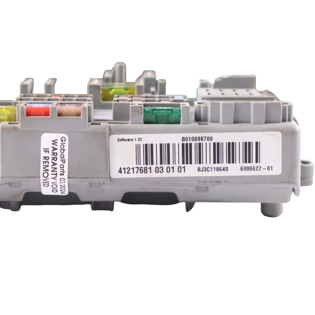 BMW E87 E90 E91 E92 Power Distribution Fuse Box Front 6906622