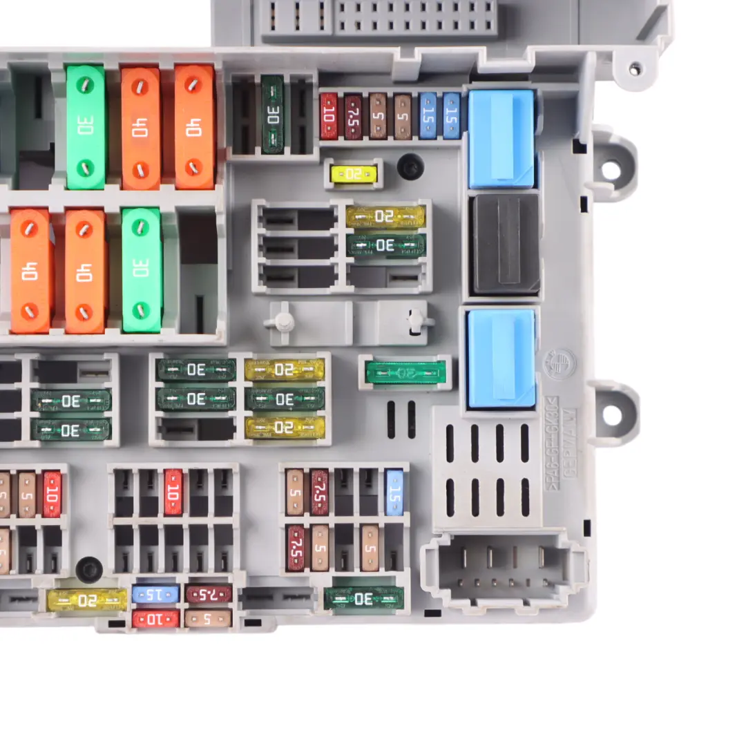 BMW E87 E90 E91 E92 Power Distribution Fuse Box Front 6906622