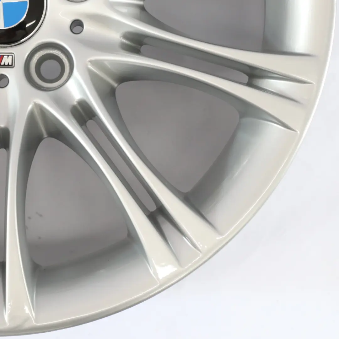 BMW 5er E60 E61 Silberne Leichtmetallfelge 18" ET:20 8J M Doppelspeiche 135