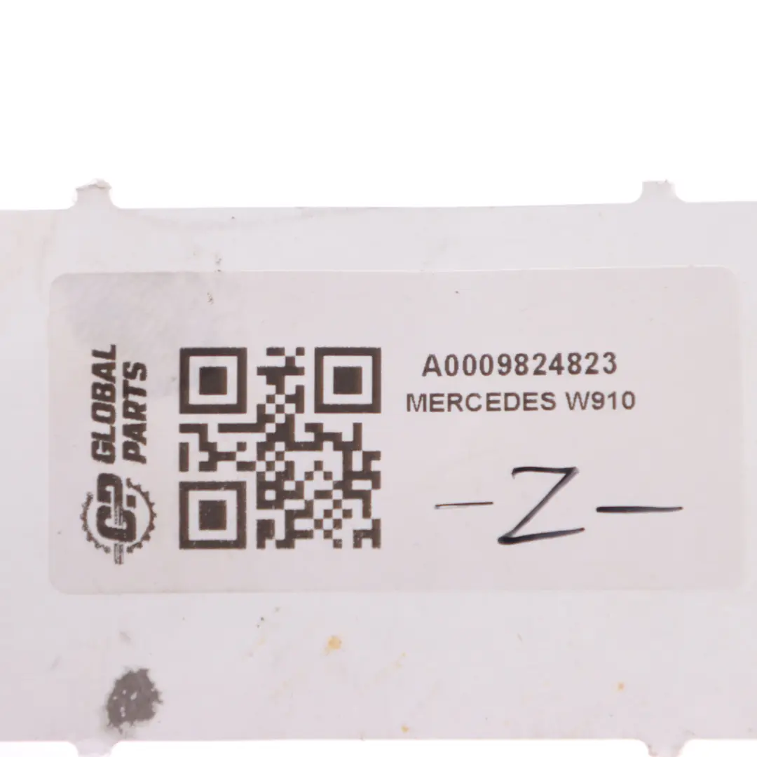 Mercedes Sprinter W907 Relay Fuse Box Module A0009824823