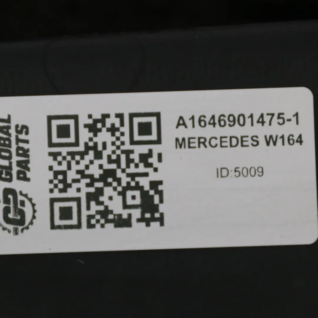 Mercedes ML W164 Delantero Derecho Umbral Placa de Entrada Cubierta