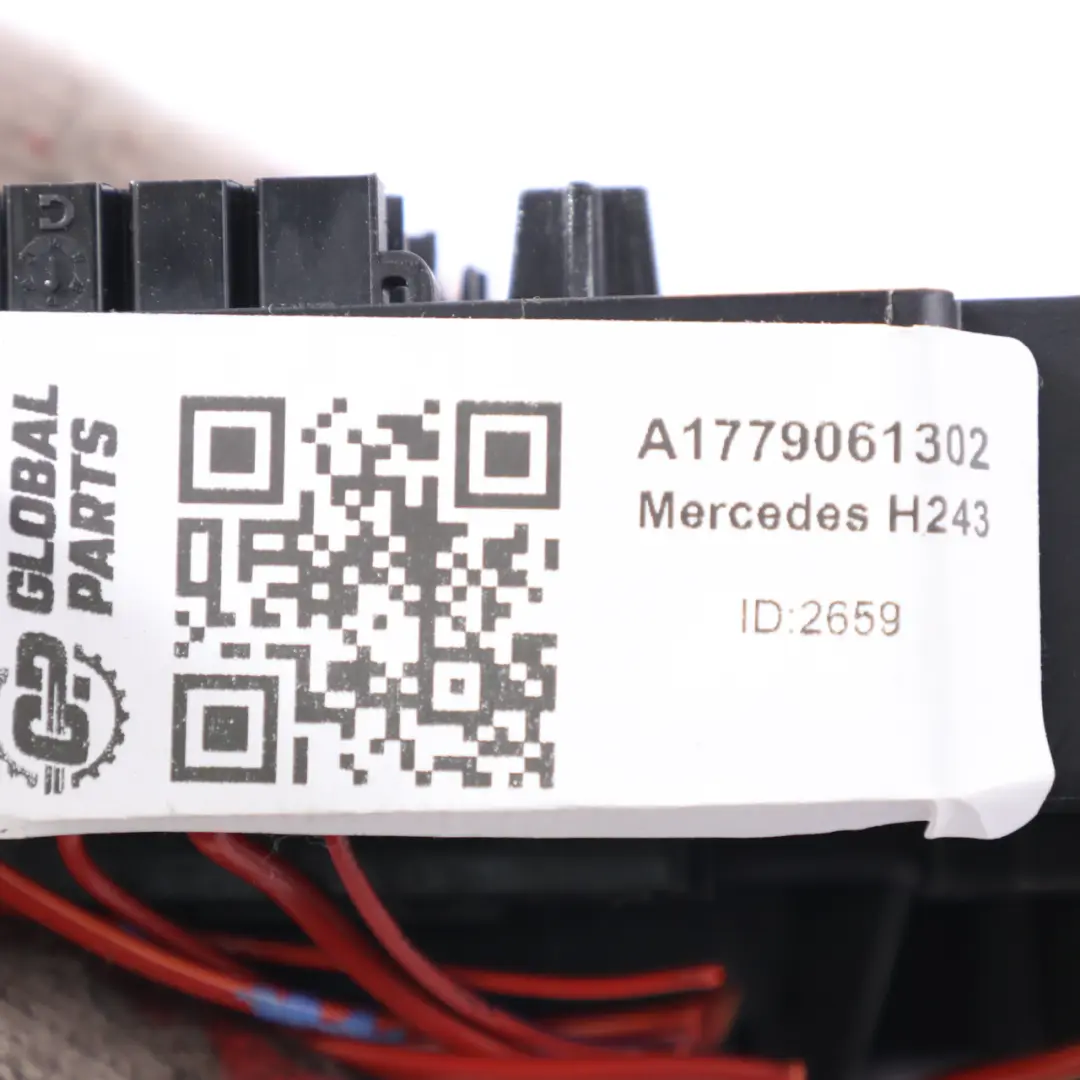 Mercedes C118 H243 W247 Caja fusibles Relé Unidad Control Módulo A1779061302