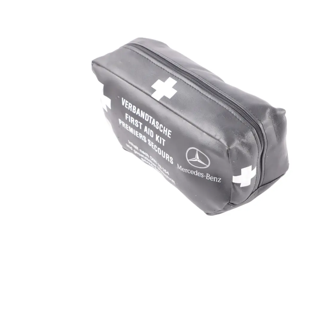 Mercedes Uniwersalna Apteczka Pierwszej Pomocy w Czarnym Etui A2038600150