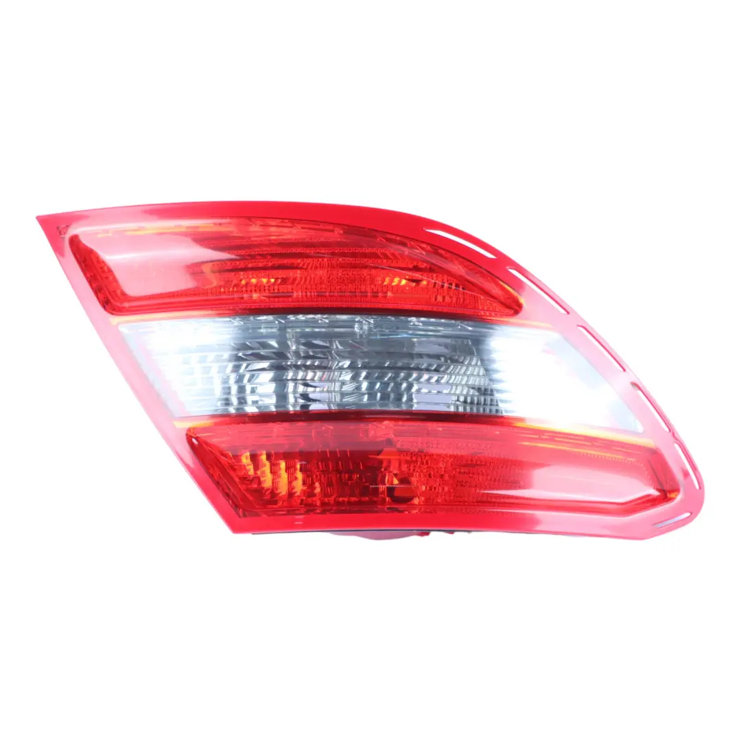 Mercedes W204 Luz Trasera Izquierda Panel lateral de luces traseras A2048202964