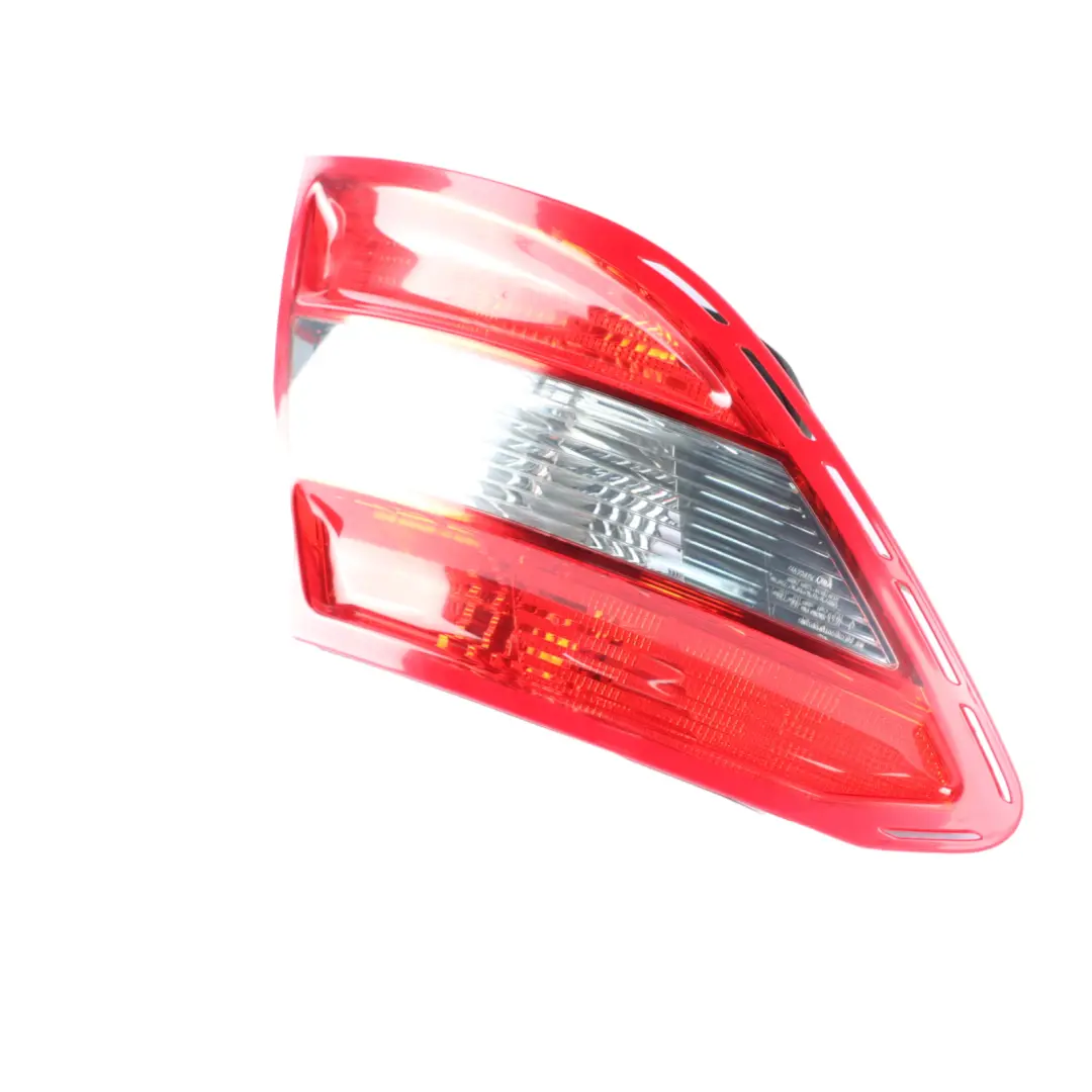 Mercedes W204 Luz Trasera Izquierda Panel lateral de luces traseras A2048202964