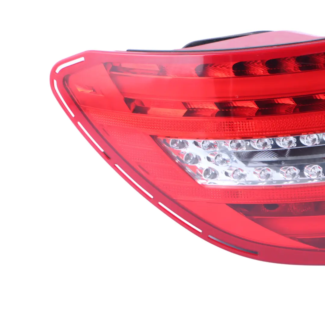 Luz trasera Mercedes W204 Izquierda N/S Luz trasera Panel lateral A2049060403