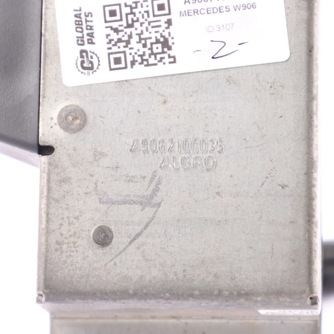 Mercedes Sprinter W906 Partition Sliding Door Lock Latch Opener Key A9067100035