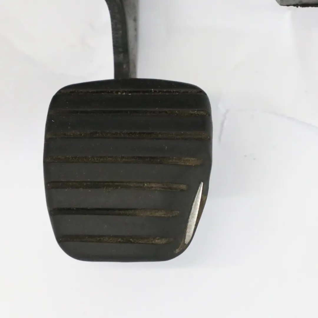 Ranault Trafic 3 Brake Clutch Pedal Box 465109931R
