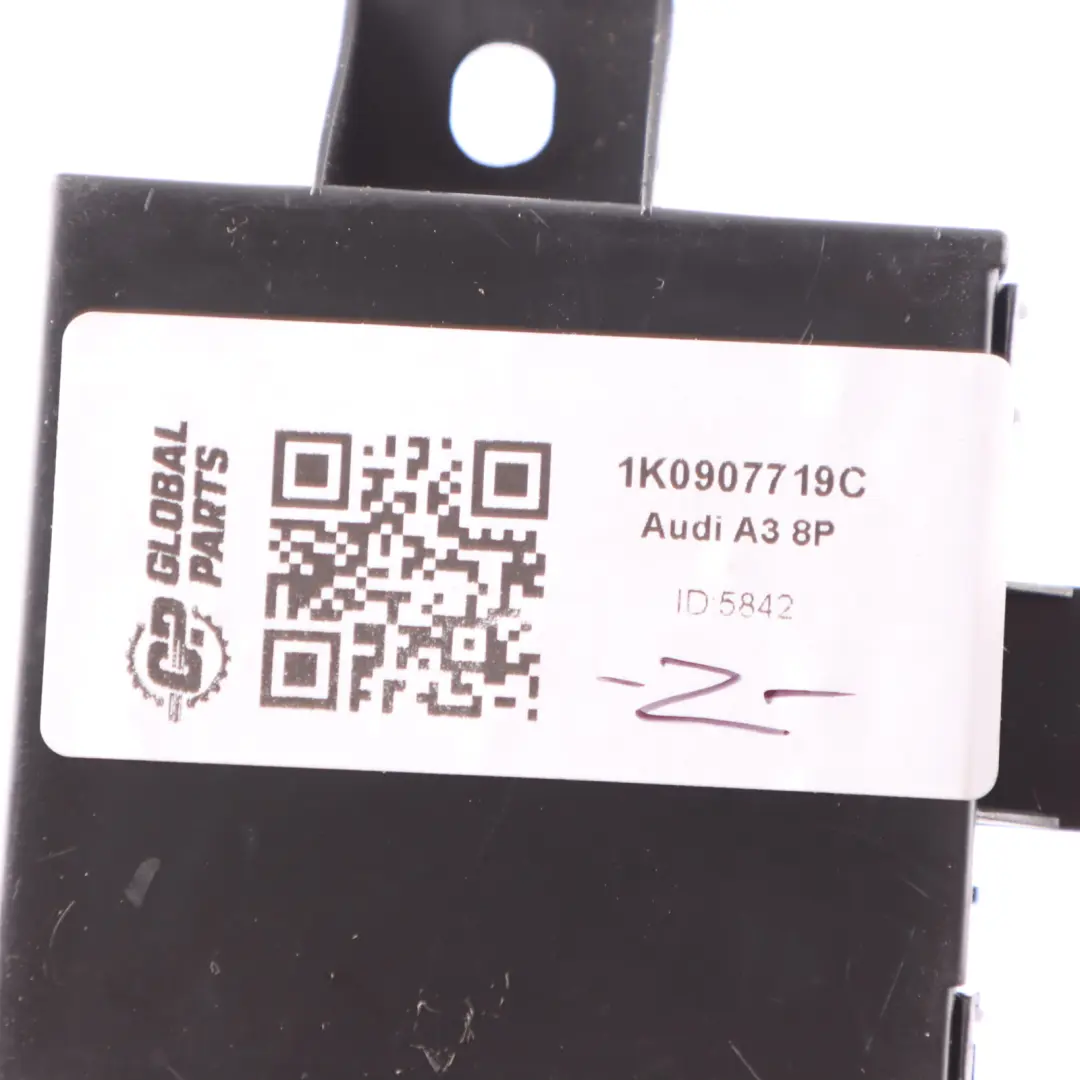 Audi A3 8P Anti Theft Alarm System Control Module Unit ECU 1K0907719C