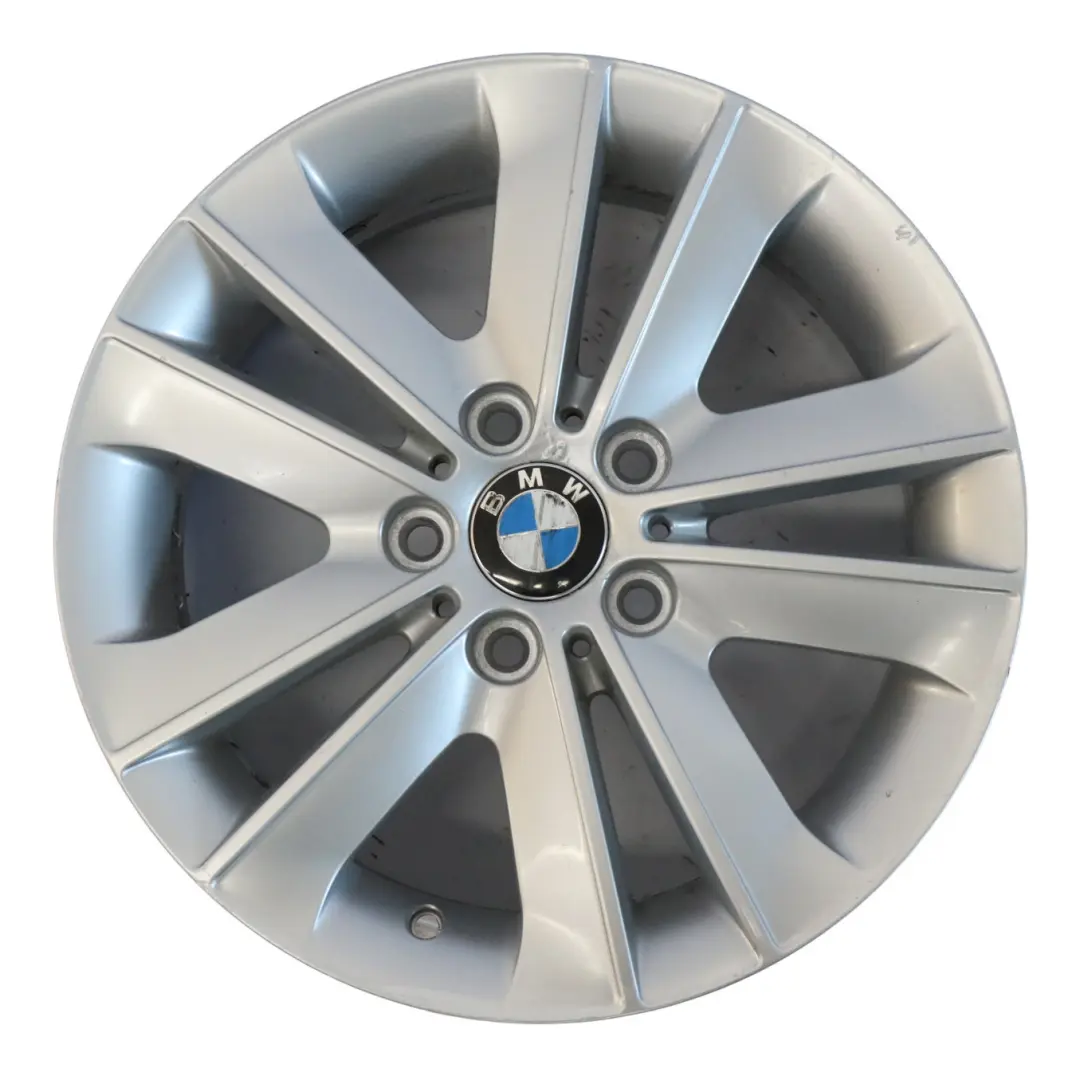 BMW E81 E87 Silberne Leicht metall felge 17" V-Speiche 141 ET:47 7J 6762888