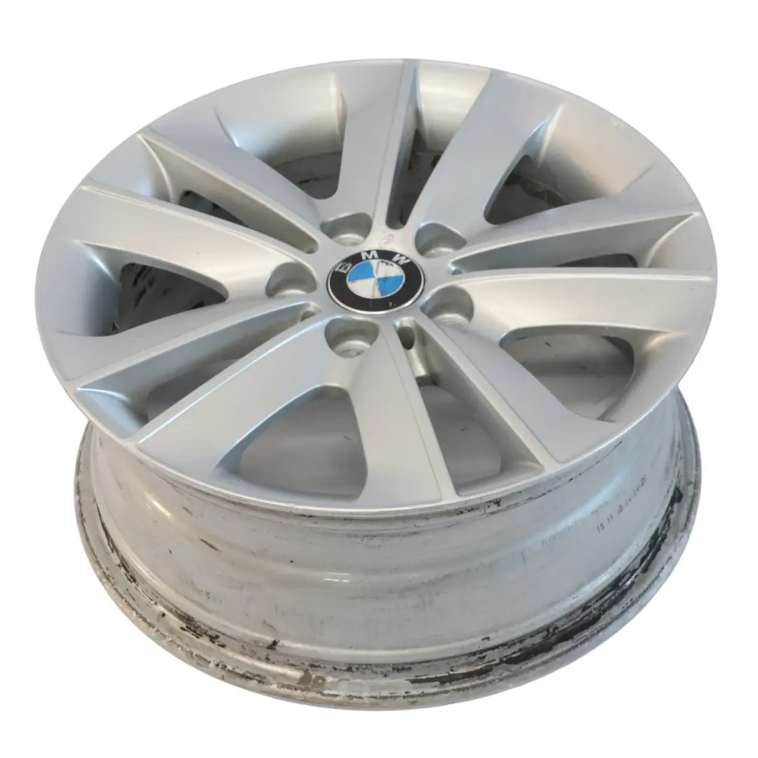 BMW E81 E87 Silberne Leicht metall felge 17" V-Speiche 141 ET:47 7J 6762888