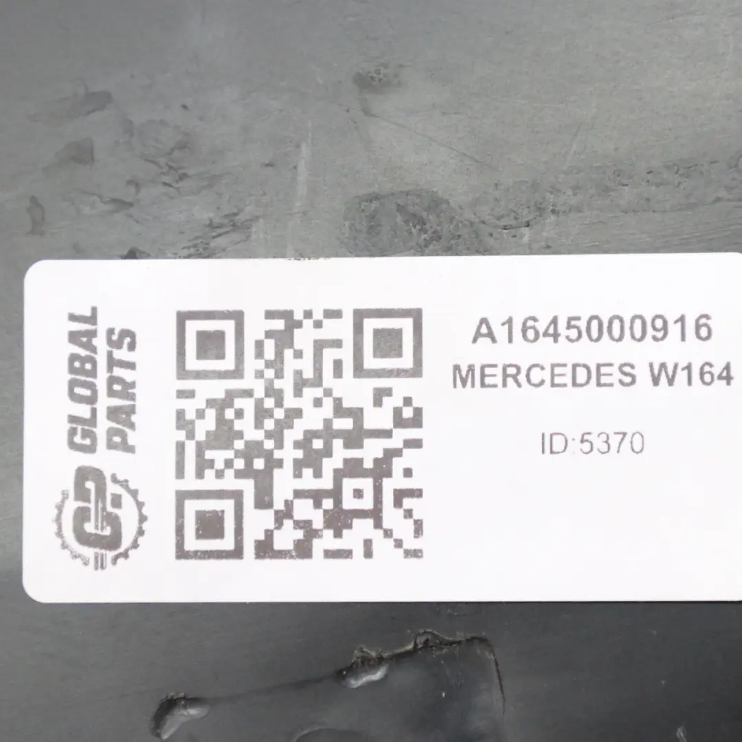 Mercedes W164 Tapa de soporte de la cubierta del radiador A1645000916