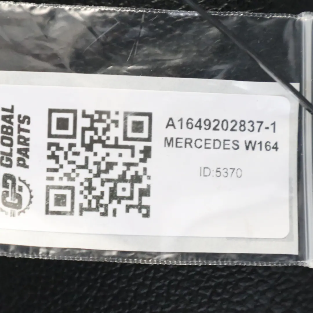 Mercedes ML W164 Oparcie Kanapy Tył Prawe Czarne A1649202837