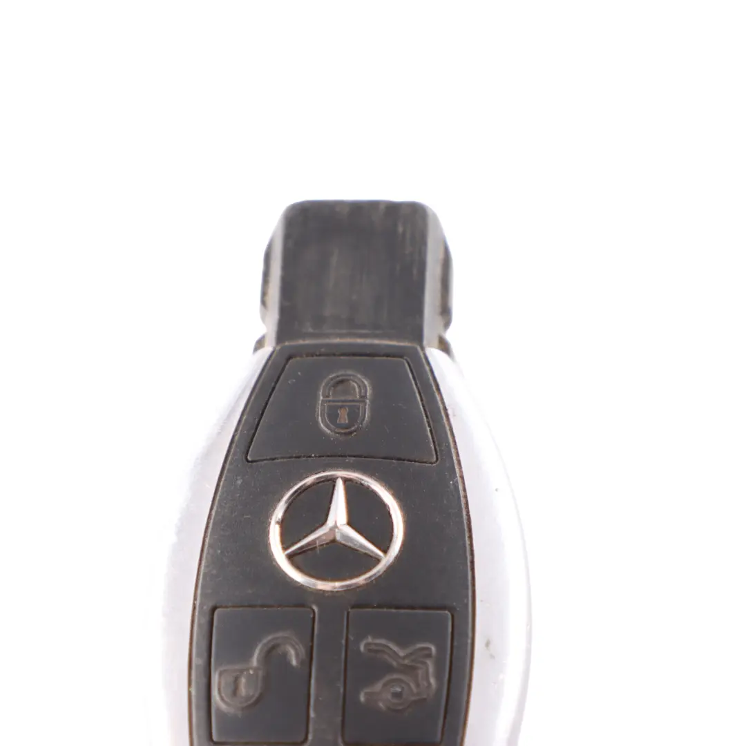 Mercedes W164 W204 Estate W211 Radio Remote Alarm Key Fob Button A2049051704