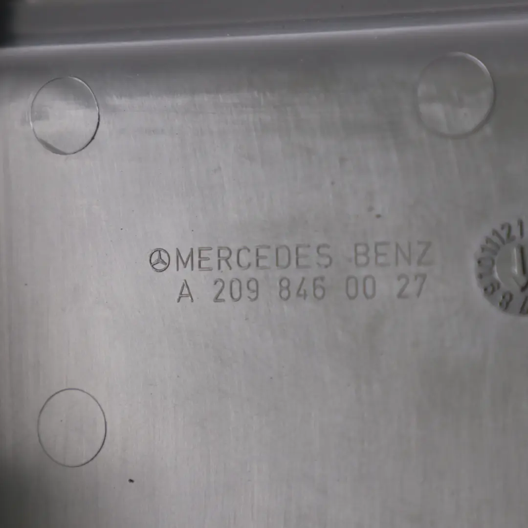 Mercedes A209 Osłona Panel Siedzenia Tył A2098460027