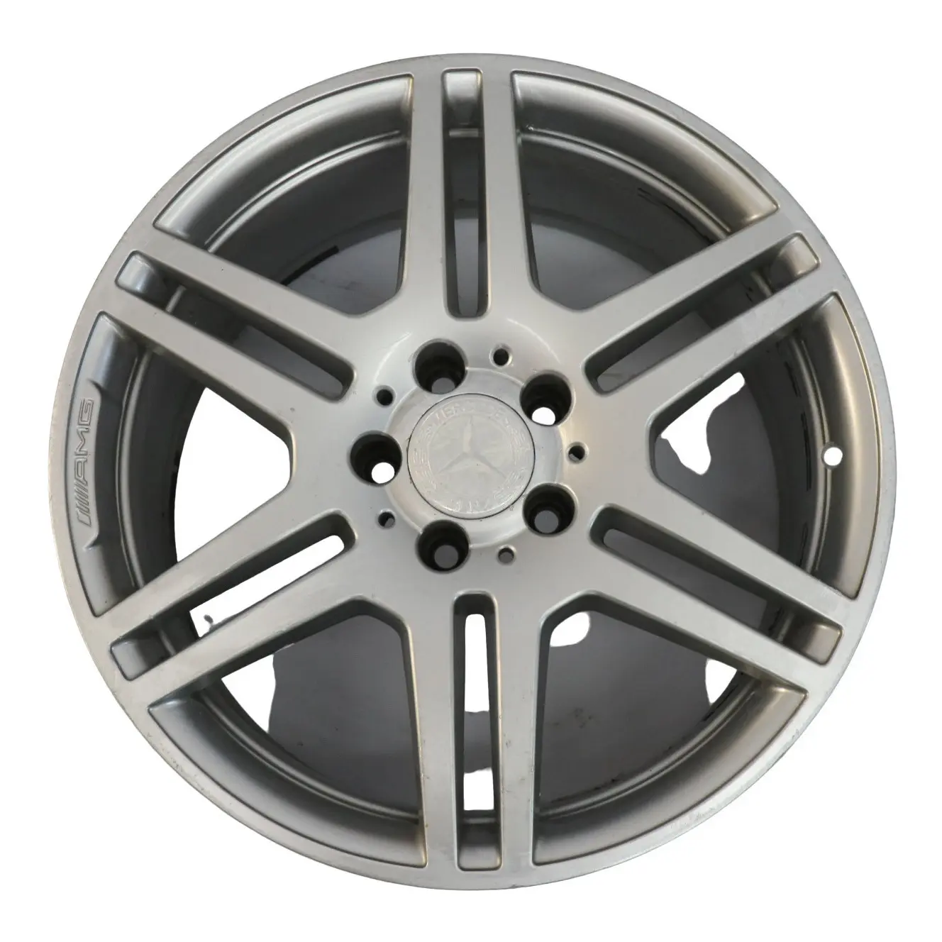 Mercedes W212 essieu arriere jante en alliage argente 18" ET:54 9J A2124012402