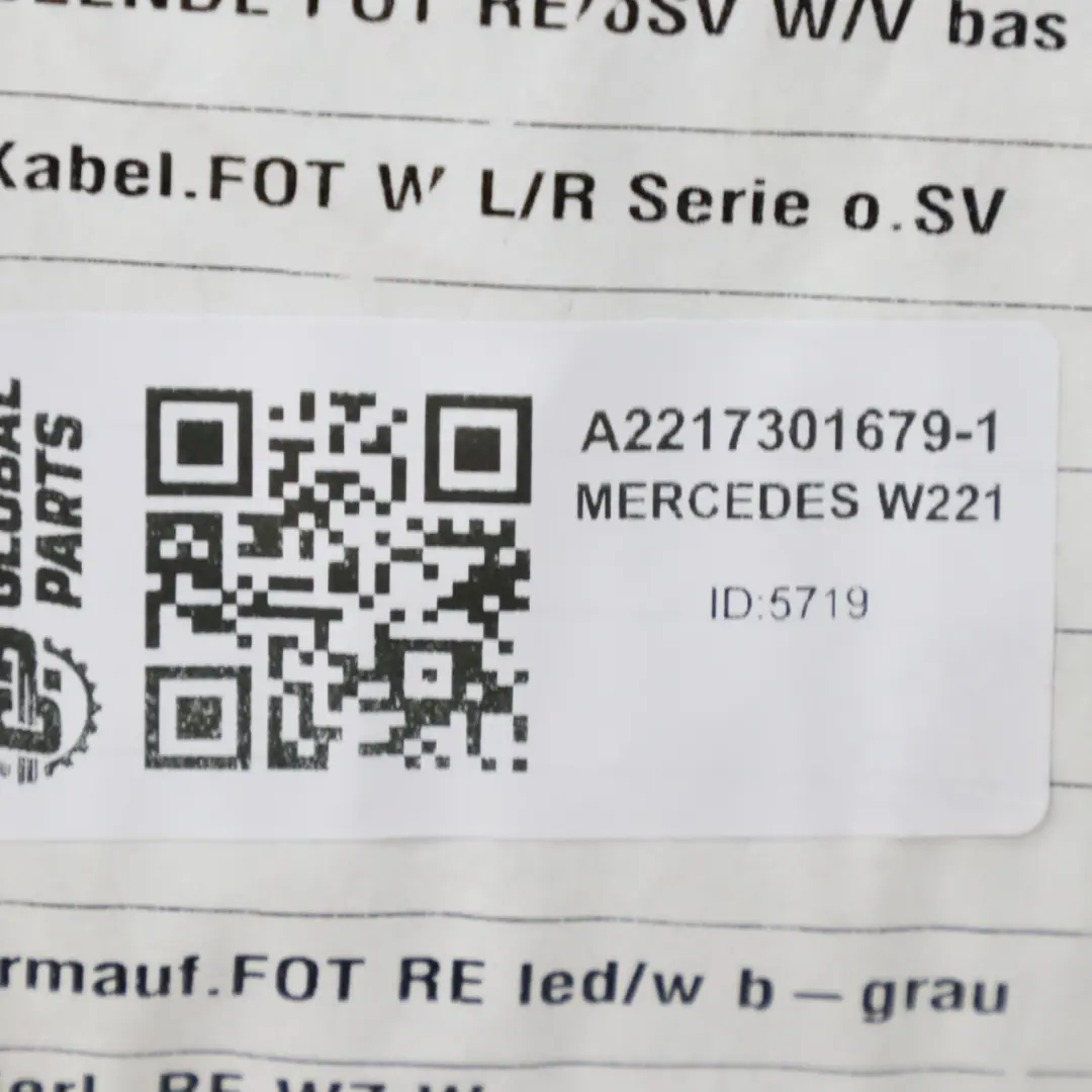 Mercedes W221 Tapa de la tarjeta puerta trasera derecha panel ajuste cuero gris