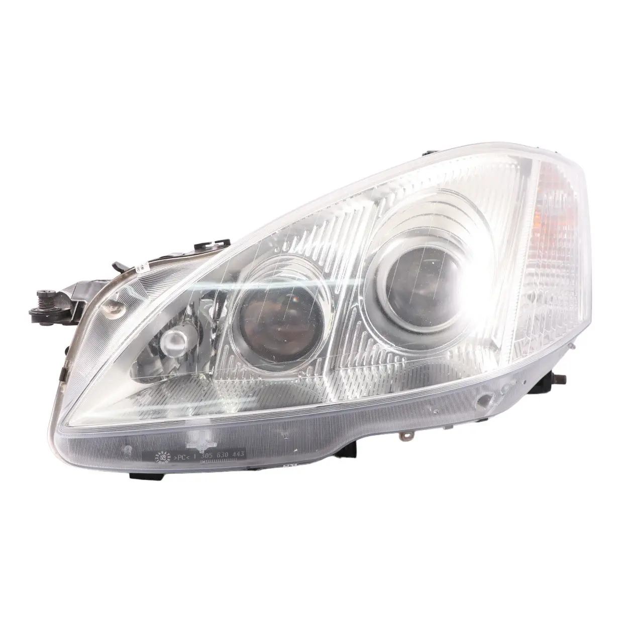 Mercedes W211 Headlight Headlamp Lamp Light Front Left N/S A2218206761