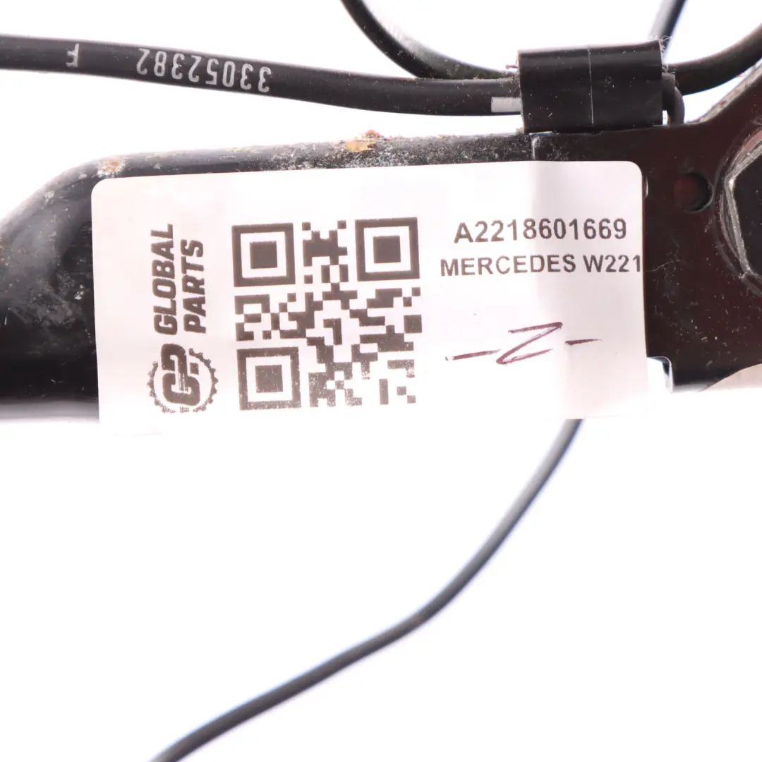 Mercedes W221 Seat Belt Buckle Front Right O/S Latch A2218601669