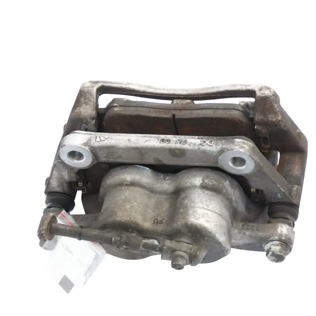 Mercedes H243 Pinza de freno delantera derecha Soporte de pinza A2474214400