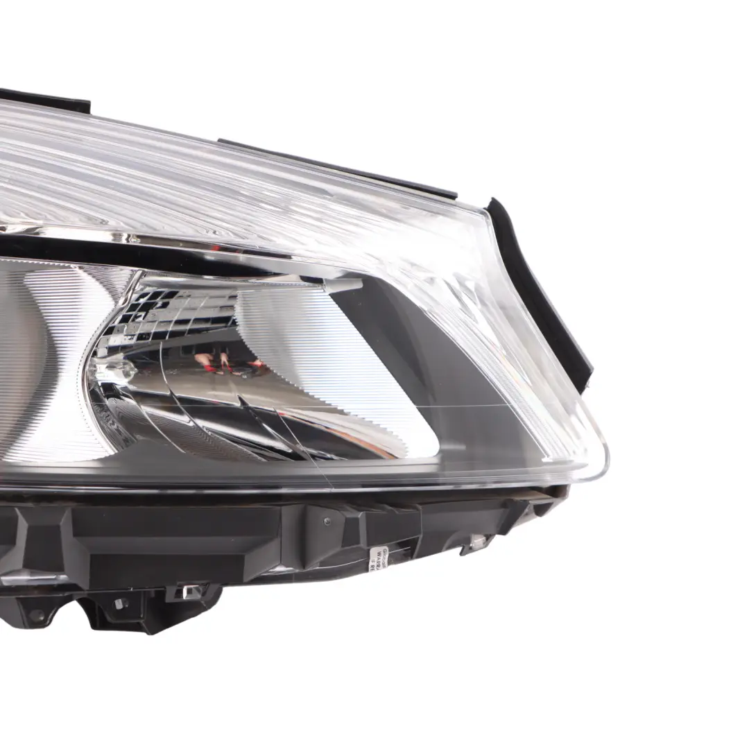 Mercedes-Benz A-Class W176 Headlight Headlamp Lamp Front Right O/S A1768200461