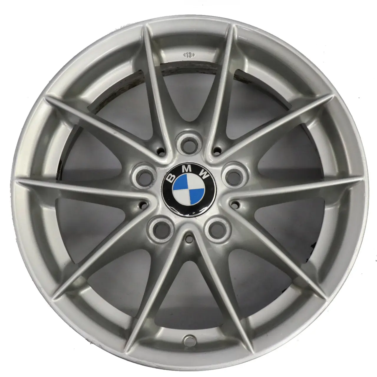 BMW E81 E87 E88 Silberne Leichtmetallfelge 16" 7J ET:44 V-Speiche 360 6795207