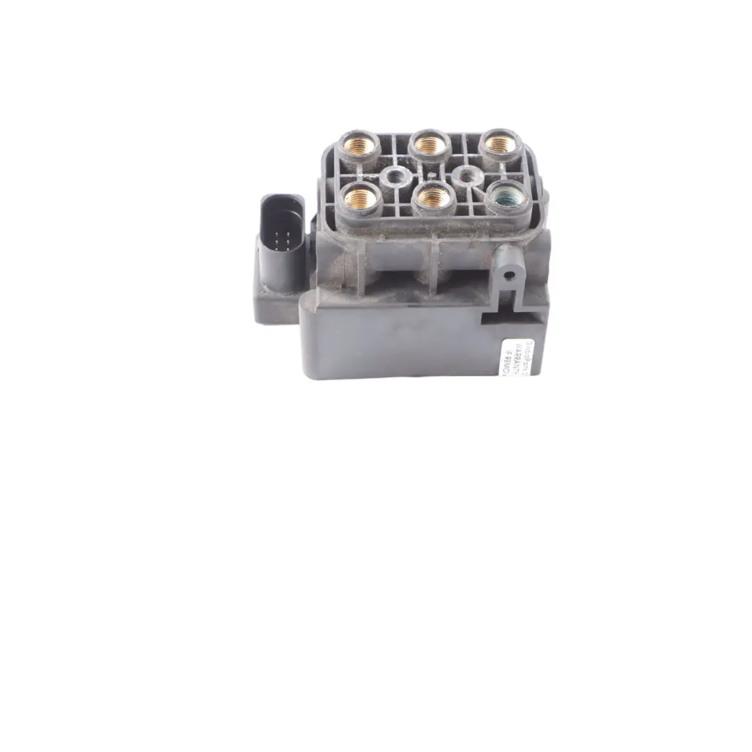 Audi Q7 4L Air Suspension Compressor Solenoid Valve Control Block 7L0698014