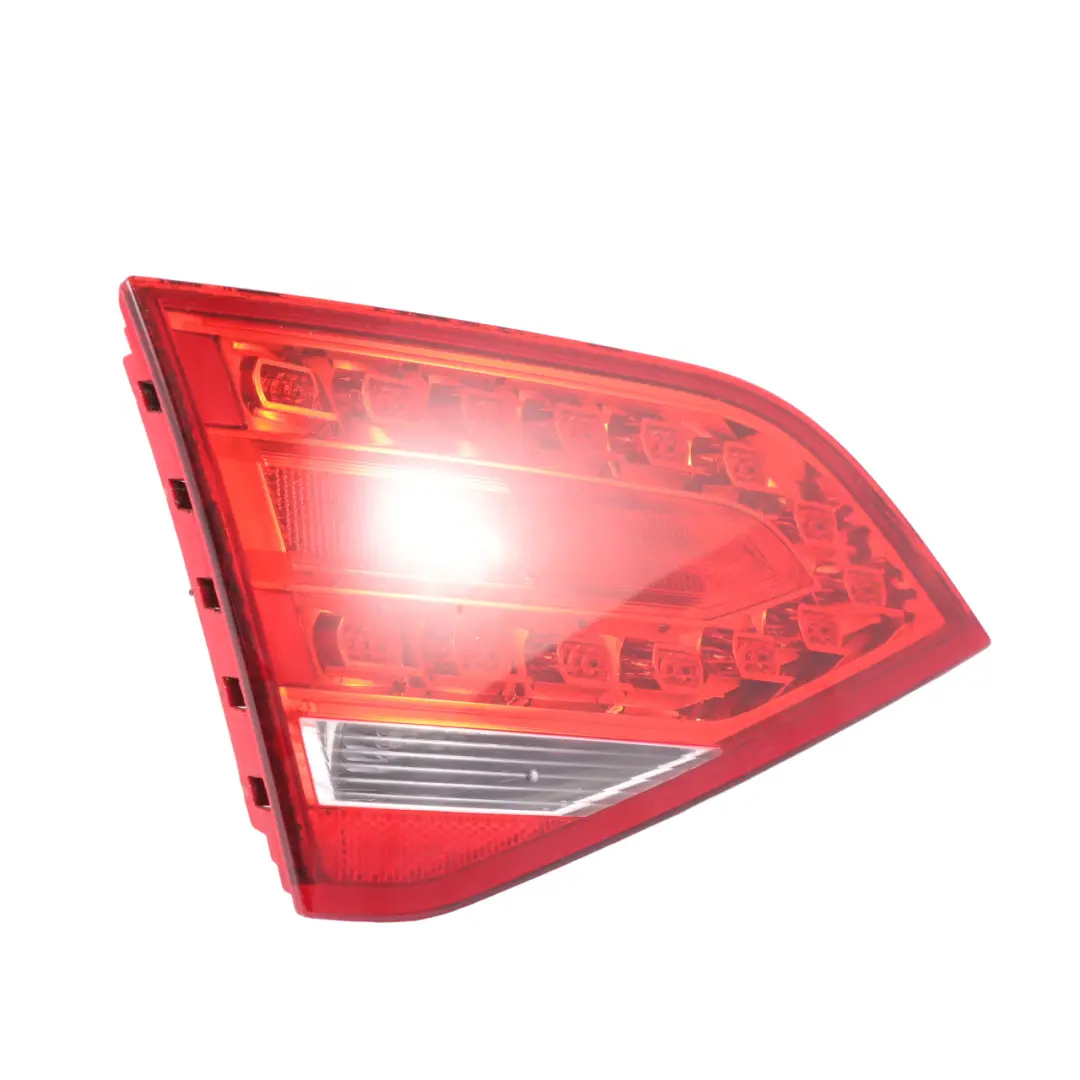 Audi A4 B8 Berlina Trasera Izquierda Tapa Maletero Luz Trasera LED 8K5945093D