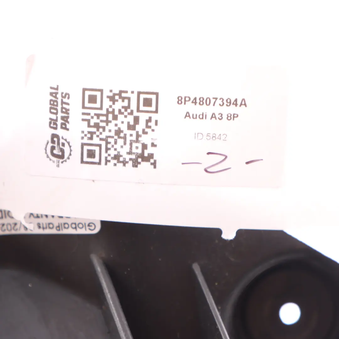 Audi A3 8P Soporte Parachoques Trasero Derecho Embellecedor Soporte 8P4807394A