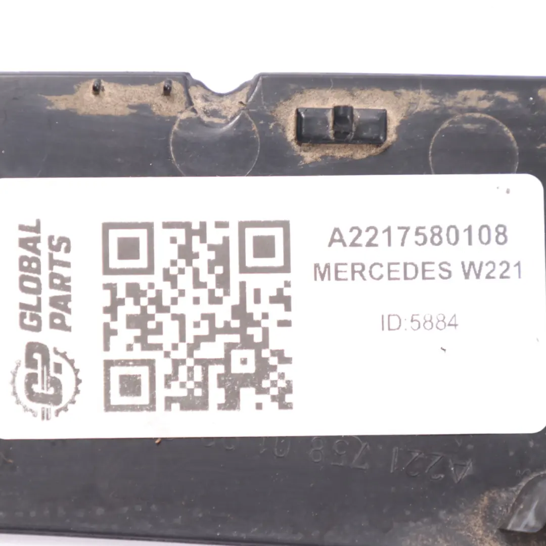 Mercedes W221 Blenda Osłona Klapy Bagażnika A2217580108