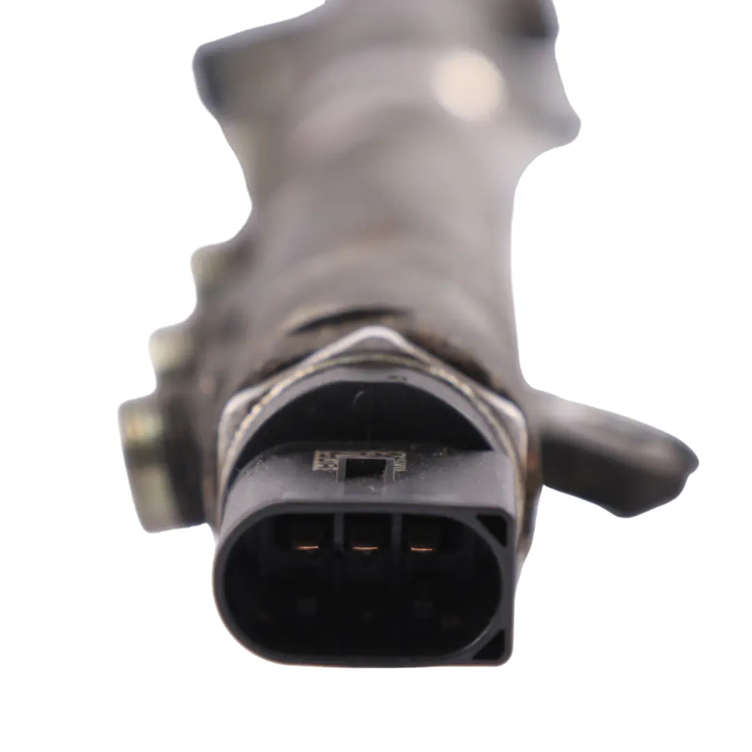 Mercedes W639 W906 OM646 inyector combustible presión Rail Line A6460701895