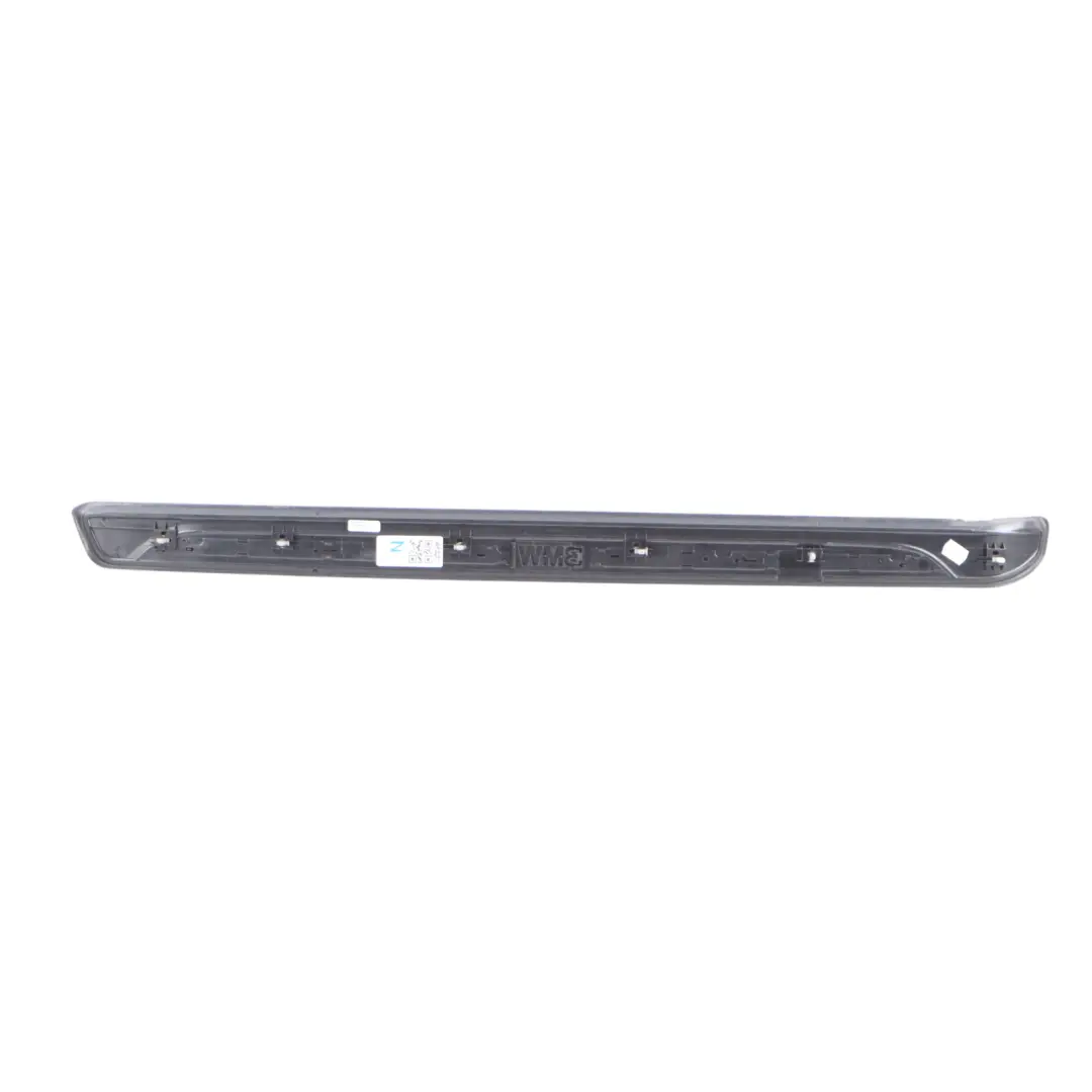 BMW E88 Sport Tapa la puerta entrada Sill Strip Delantero Derecho Trim 7335114