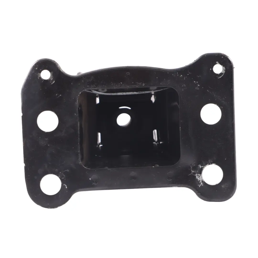 Audi A3 E 104 T Support de pare-chocs avant Support de fixation droit 8P0807134A